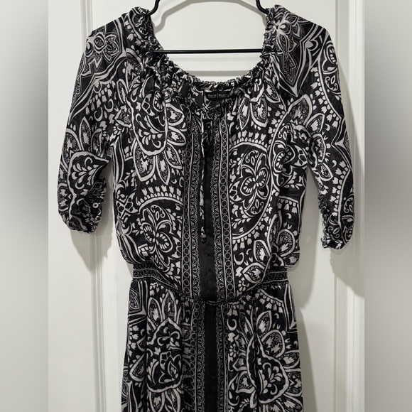 White House Black Market Monochrome Paisley Dress - Picture 2 of 11